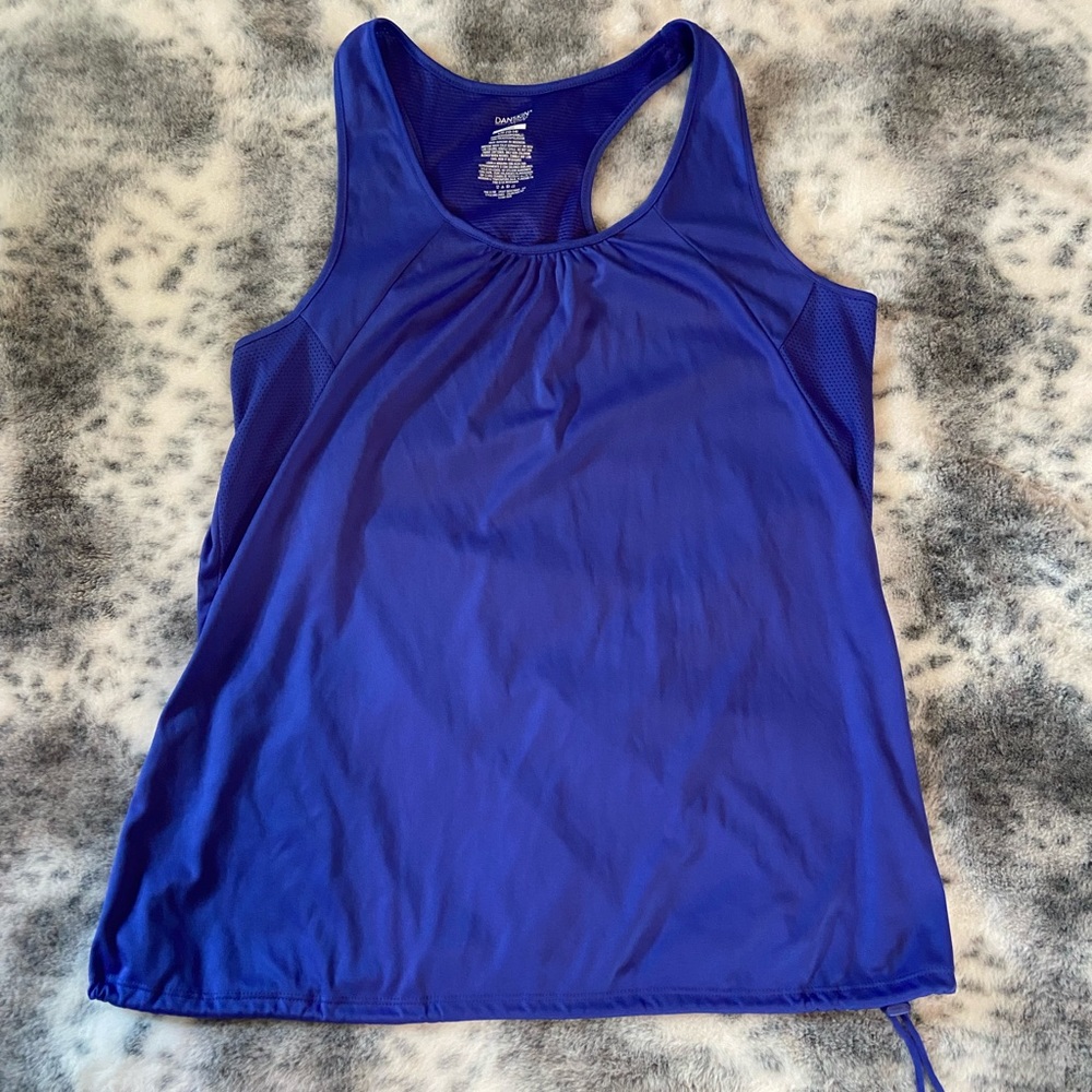 Women’s athletic tank